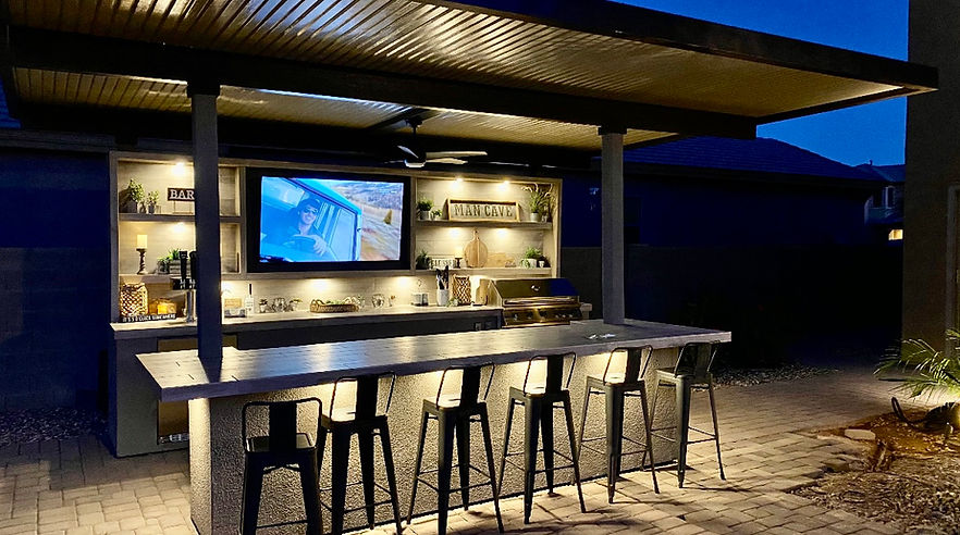KoKoMo Grills Fantasy Island Outdoor Kitchen Bar Seating with 20' x 20' (70" TV)