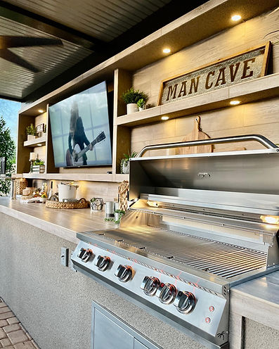 KoKoMo Grills Fantasy Island Outdoor Kitchen Bar Seating with 20' x 20' (70" TV)